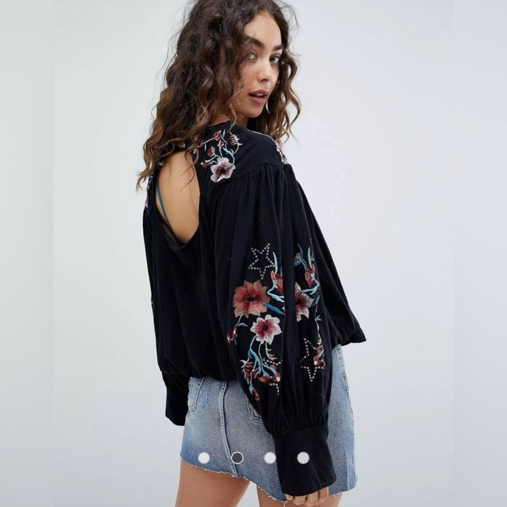 Free‎ People NWT Lita Black Blouse with Floral Embroidery Size Small